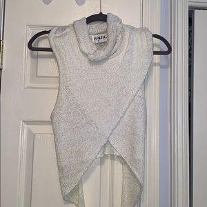 White knit top from SABO SKIRT